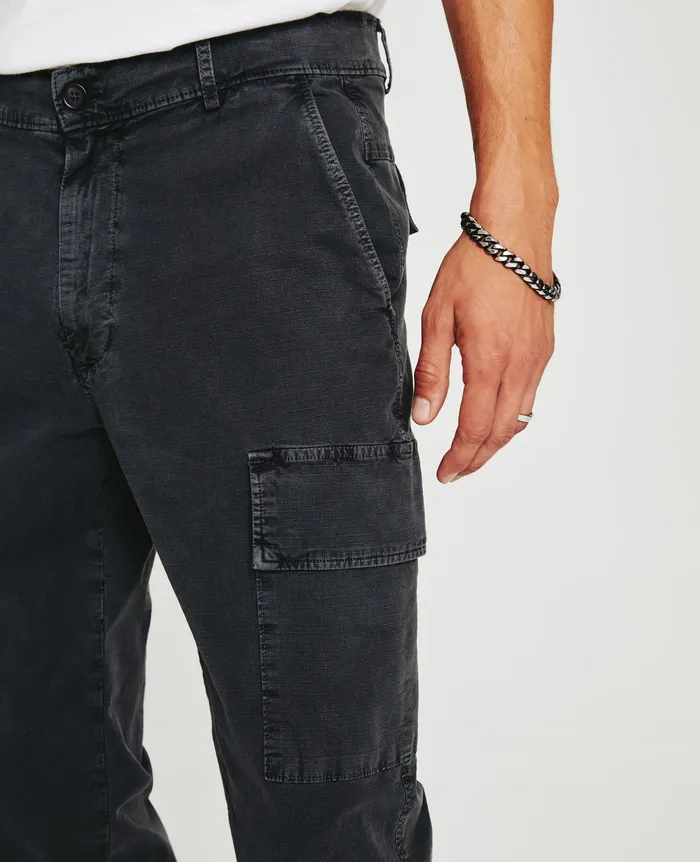 AG Jeans Pants Men Wells Cargo SULFUR GUNPOWDER AG Jeans Pants Men Wells Cargo SULFUR GUNPOWDER