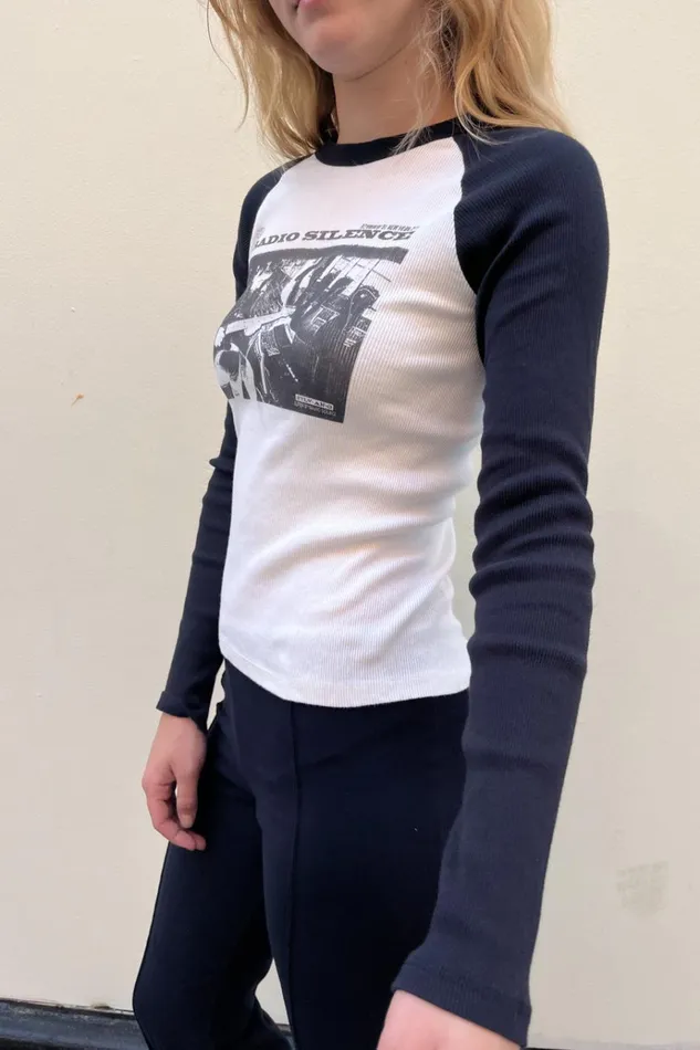 Bella Radio Silence Top Women Brandy Melville Graphics