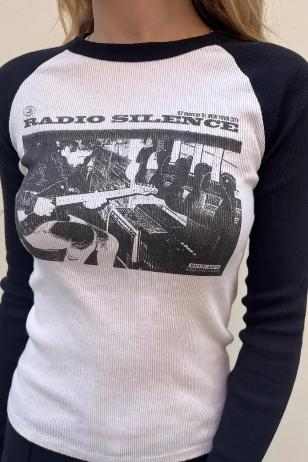 Bella Radio Silence Top Women Brandy Melville Graphics