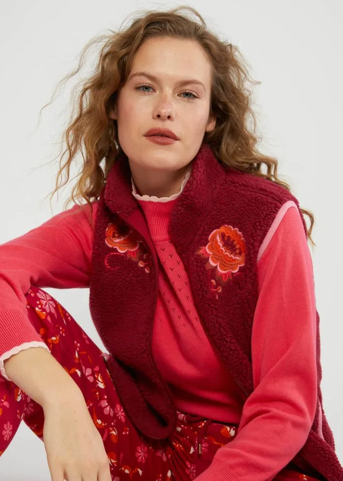 Blutsgeschwister Gilet Smoochy Woods Vest Red Women Sweatshirts and Hoodies