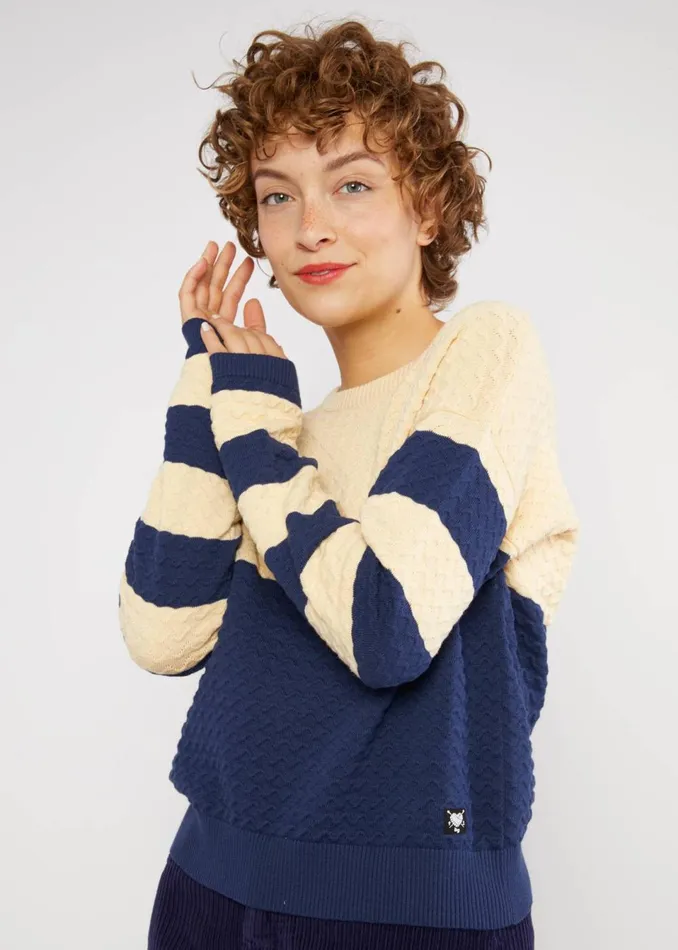 Blutsgeschwister Knitted Jumper Chic Promenade White Women Knitted Jumpers
