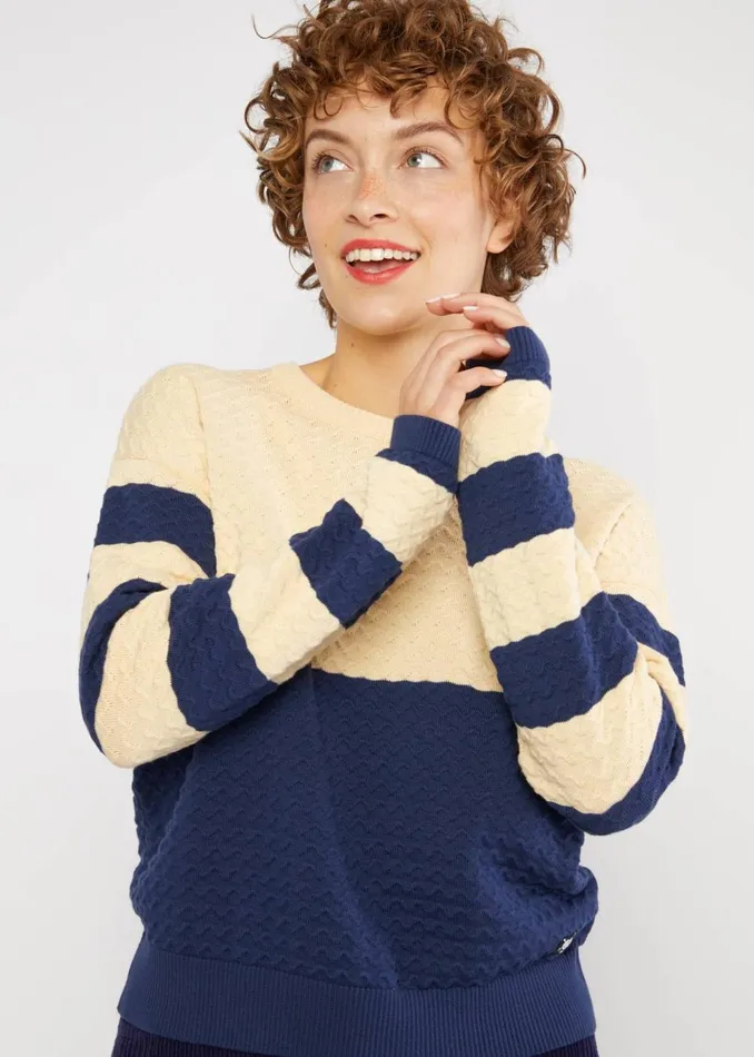 Blutsgeschwister Knitted Jumper Chic Promenade White Women Knitted Jumpers