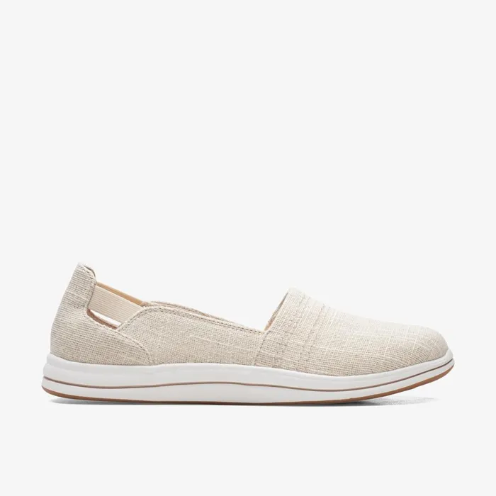 Breeze Step II Natural Interest Women Clarks Flats