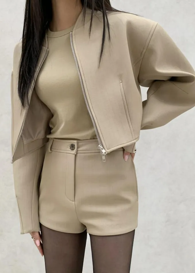 Clothing Women The Frankie Shop Banks Hot Pants 8211 Beige