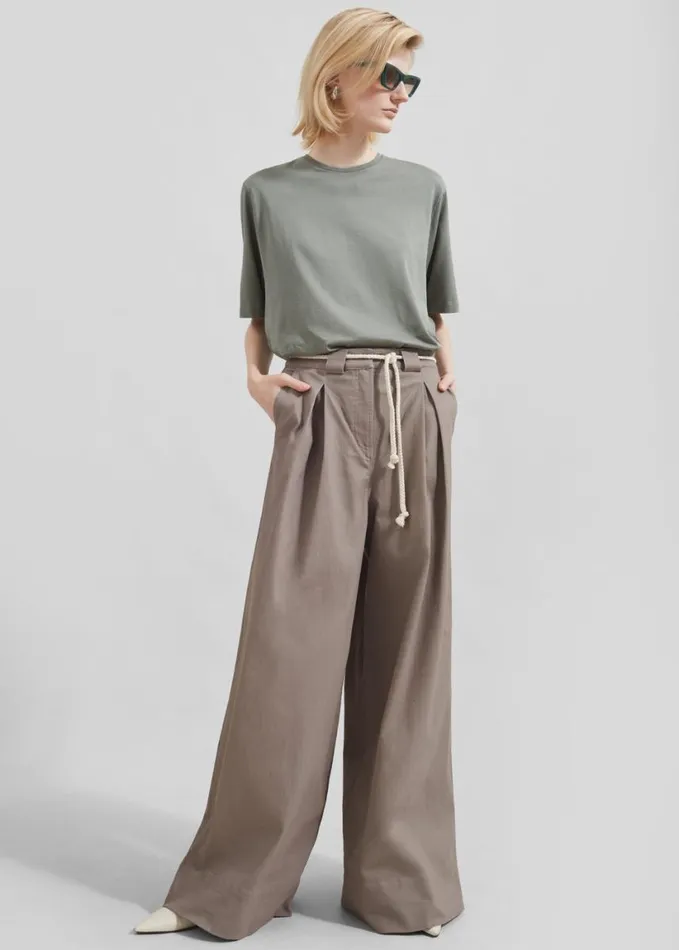 Clothing Women The Frankie Shop Harper Soft Organic TShirt 8211 Light Khaki