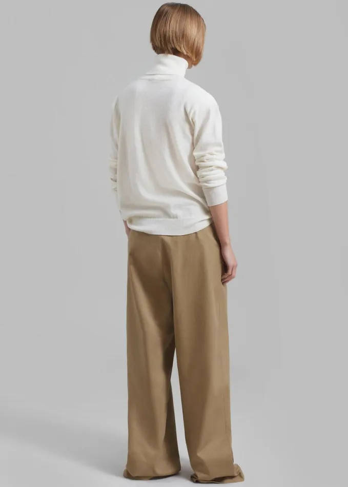 Clothing Women The Frankie Shop Ines Thin Padded Turtleneck 8211 Ivory