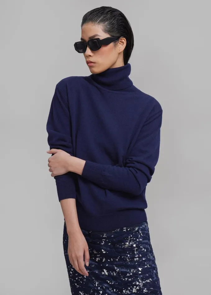 Clothing Women The Frankie Shop Ines Thin Padded Turtleneck 8211 Navy