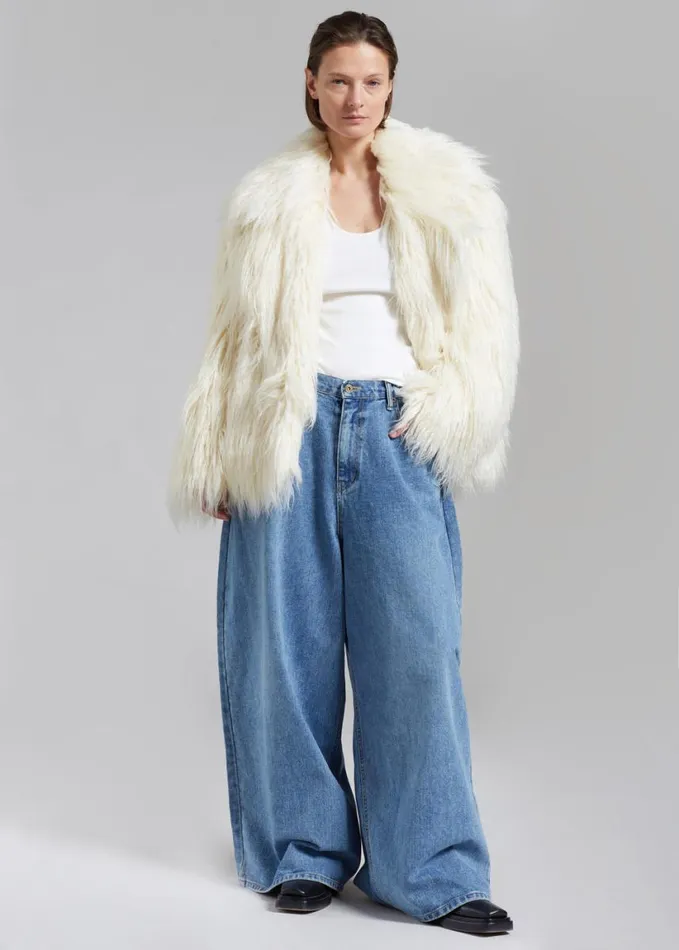 Clothing Women The Frankie Shop Liza Short Faux Fur Coat 8211 Off White