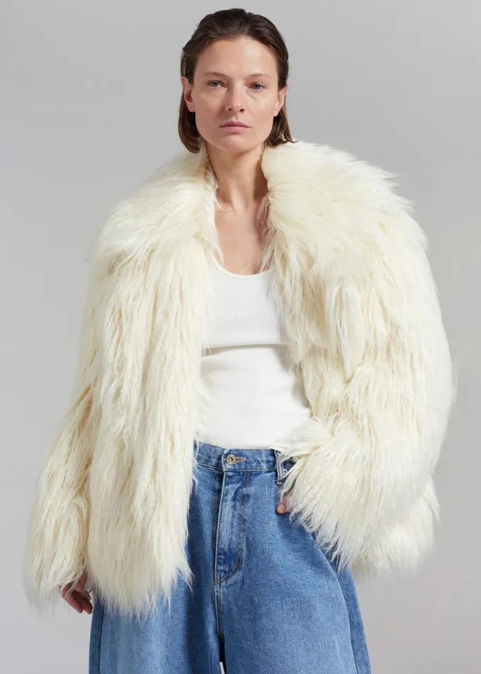 Clothing Women The Frankie Shop Liza Short Faux Fur Coat 8211 Off White