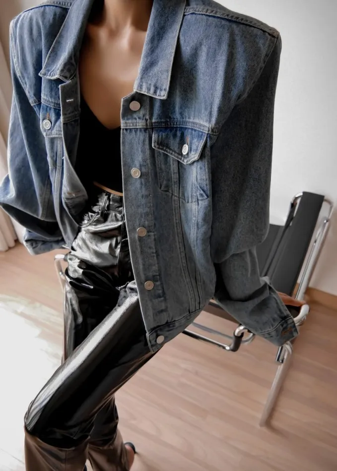 Clothing Women The Frankie Shop Timothee Padded Denim Jacket 8211 Light Wash