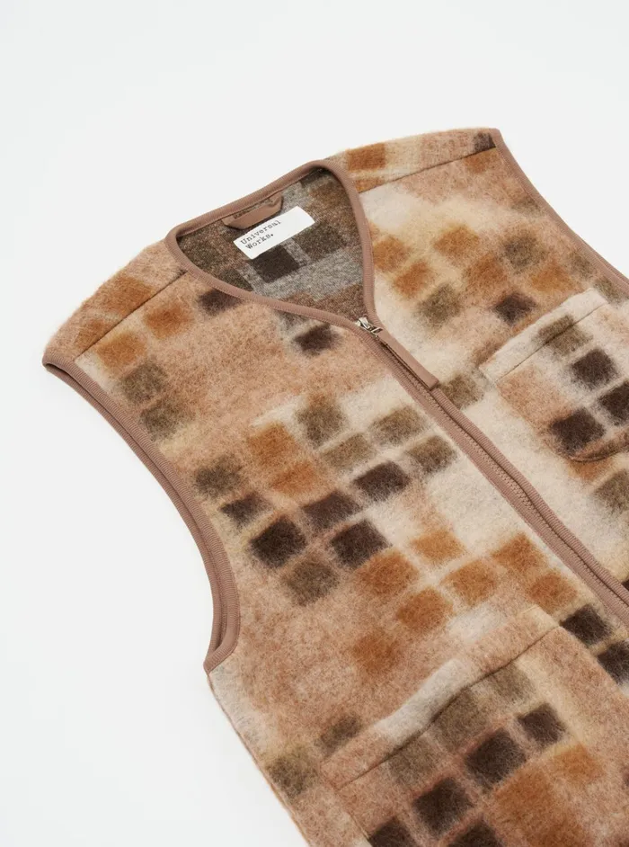 Fleece Men Universal Works Universal Works Zip Gilet In Sand Mosaic Fleece