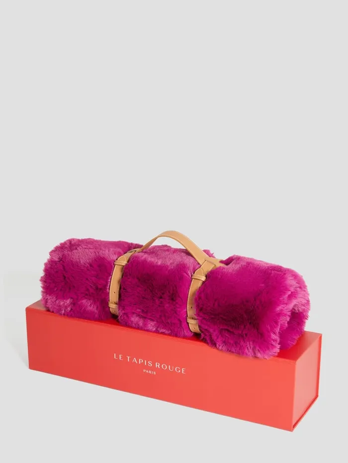GUESS Home FauxFur Pet Carpet Purple 8211 Women