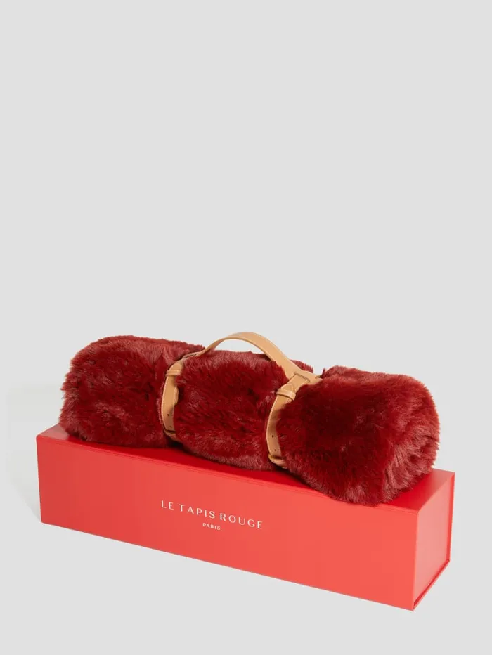 GUESS Home FauxFur Pet Carpet Purple 8211 Women