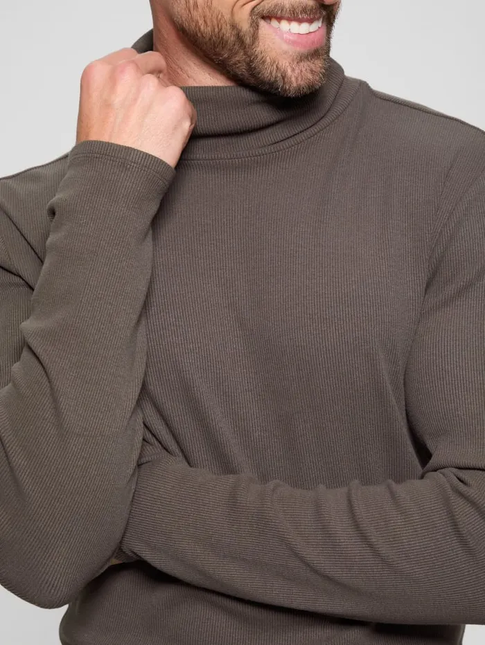 GUESS T Shirts and Tanks Mateo Turtleneck Tee Brown 8211 Men