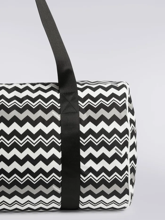 Kids Travel Bag In Technical Fabric With Zigzag Pattern Black and White Missoni Accessories Kids Travel Bag In Technical Fabric With Zigzag Pattern Black and White Missoni Accessories