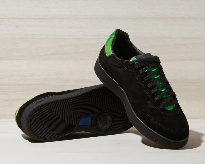 Low Tops Men P448 Yam BlackNeon Green Low Tops Men P448 Yam BlackNeon Green
