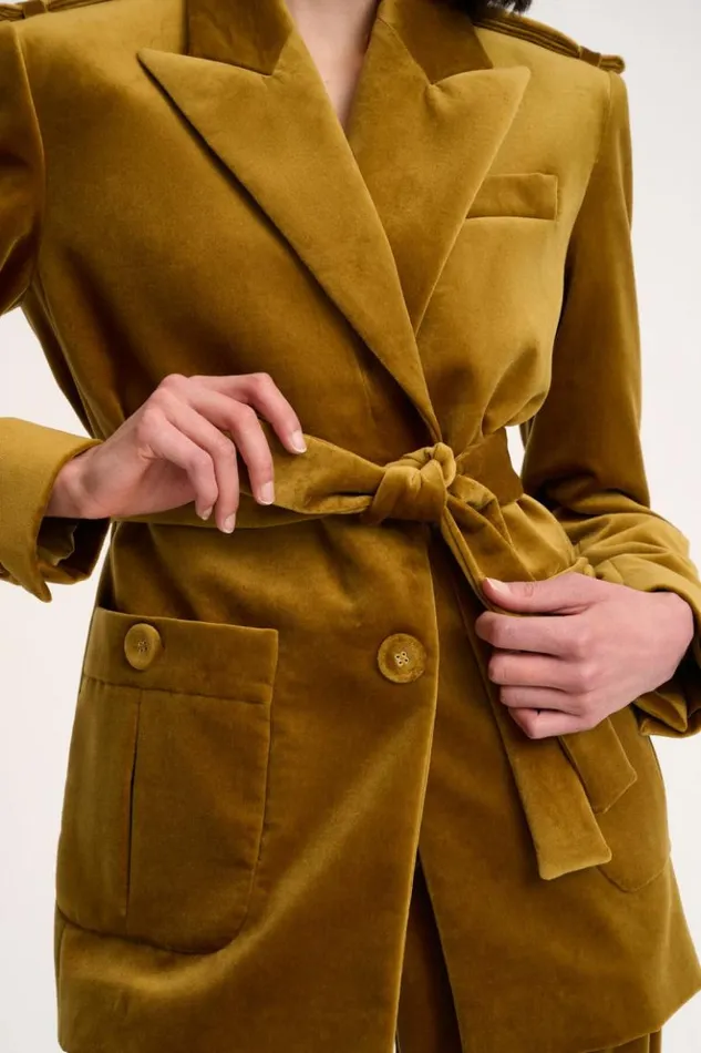 Luisa Spagnoli Jackets and Blazers Stallo 8211 Velvet Jacket 8211 Fashion Show 8211 Women Luisa Spagnoli Jackets and Blazers Stallo 8211 Velvet Jacket 8211 Fashion Show 8211 Women