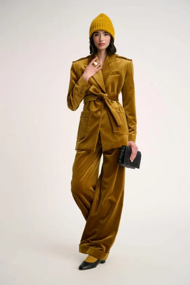 Luisa Spagnoli Jackets and Blazers Stallo 8211 Velvet Jacket 8211 Fashion Show 8211 Women Luisa Spagnoli Jackets and Blazers Stallo 8211 Velvet Jacket 8211 Fashion Show 8211 Women