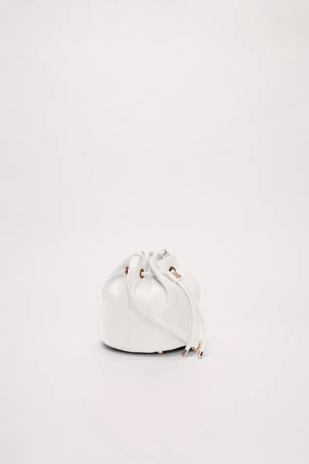 Luisa Spagnoli Summer Essentials Ialiso 8211 Leather Bag Cream 8211 Women Luisa Spagnoli Summer Essentials Ialiso 8211 Leather Bag Cream 8211 Women