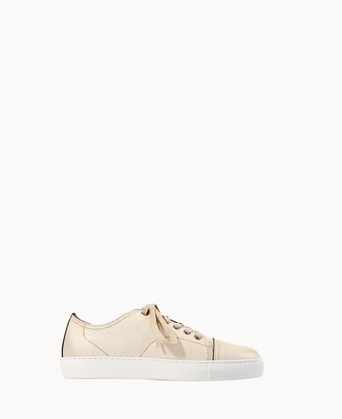 ManWoman Henrys Women039s Lewis Lace Up White Dooney and Bourke Shoes