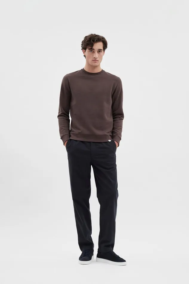 Men Aros Regular Light Stretch Chino Espresso Norse Projects Trousers