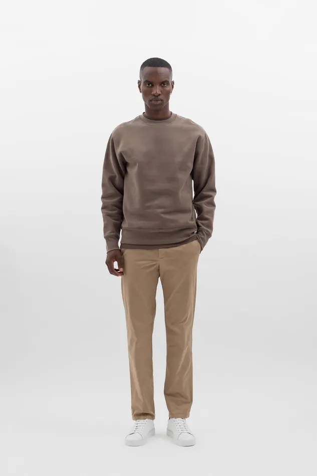 Men Aros Regular Light Stretch Chino Espresso Norse Projects Trousers