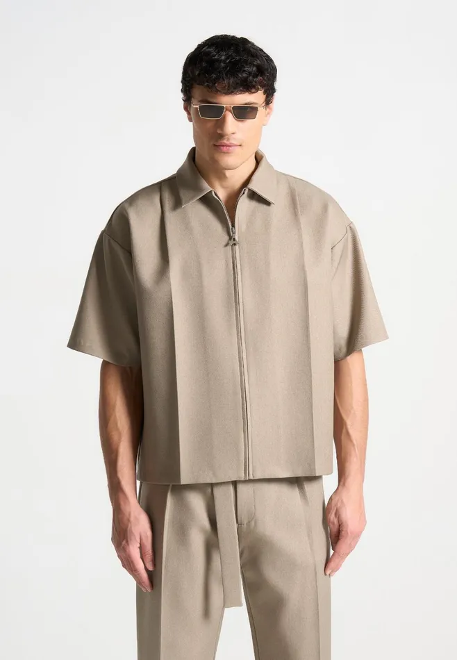 Men Manire De Voir Boxy Shirt With Crease Beige