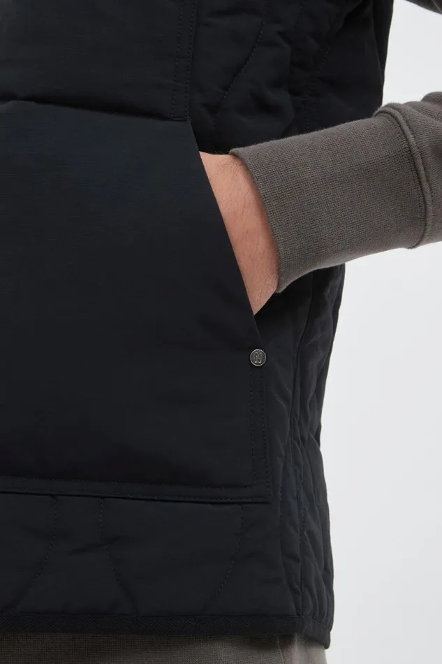 Men Peter Waxed Nylon Insulated Vest Dark Navy Norse Projects Outerwear