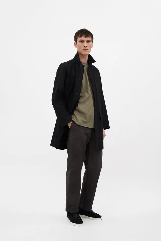 Men Vargo Travel Light Raglan Mac Black Norse Projects Outerwear