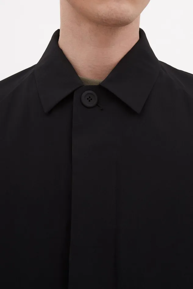 Men Vargo Travel Light Raglan Mac Black Norse Projects Outerwear