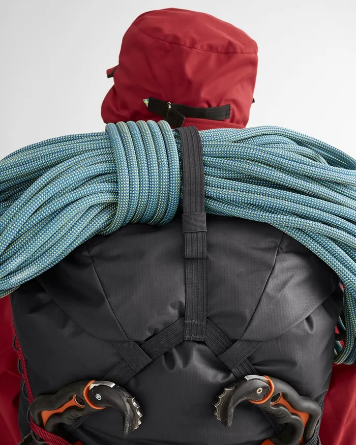 MenWomen Hner Alpin Mountaineering Backpack 42L Raven Klttermusen MultiDay Backpacks 32100l