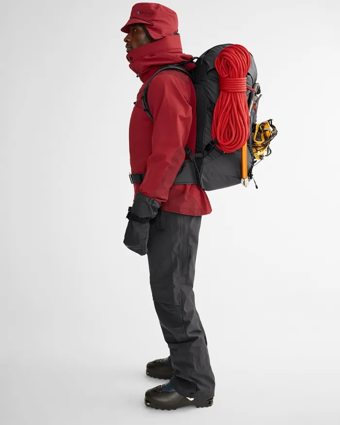MenWomen Hner Alpin Mountaineering Backpack 42L Raven Klttermusen MultiDay Backpacks 32100l