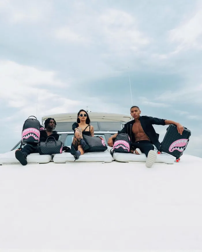 SHARKS IN CANDY SAVAGE Bags SPRAYGROUND
