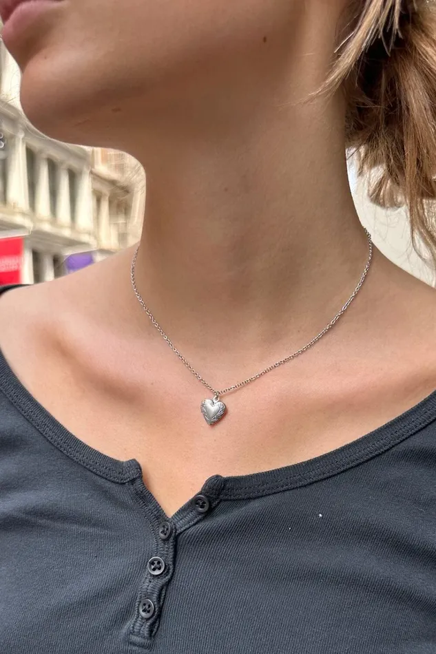 Stainless Steal Heart Locket Necklace Silver Women Brandy Melville Jewelry