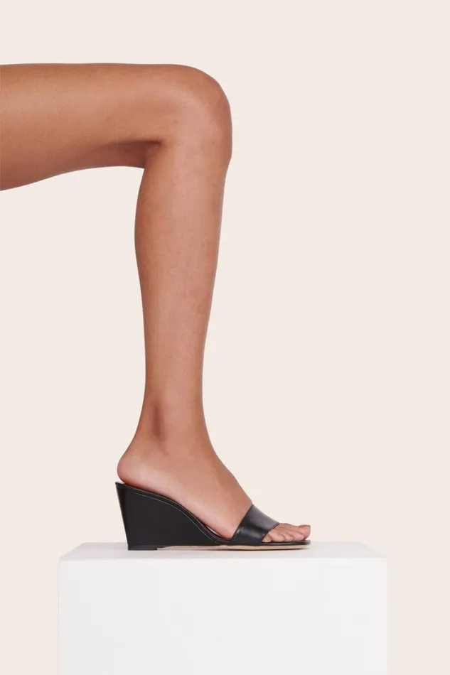 STAUD Platforms and Wedges Women STAUD BILLIE WEDGE BLACK STAUD Platforms and Wedges Women STAUD BILLIE WEDGE BLACK