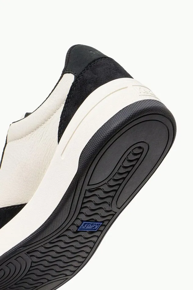 STAUD Sneakers Women KEDS X STAUD THE COURT SNEAKER BLACK CREAM STAUD Sneakers Women KEDS X STAUD THE COURT SNEAKER BLACK CREAM