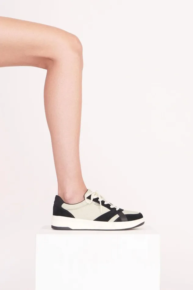 STAUD Sneakers Women KEDS X STAUD THE COURT SNEAKER BLACK CREAM STAUD Sneakers Women KEDS X STAUD THE COURT SNEAKER BLACK CREAM