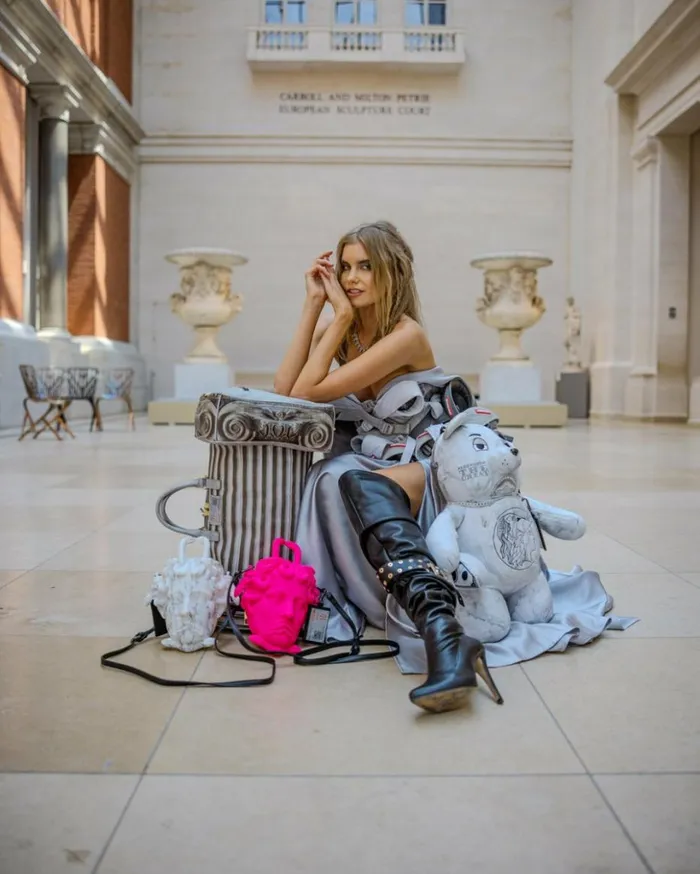 THE MET GREEK TEMPLE OF SARDIS COLUMN DUFFLE Bags SPRAYGROUND