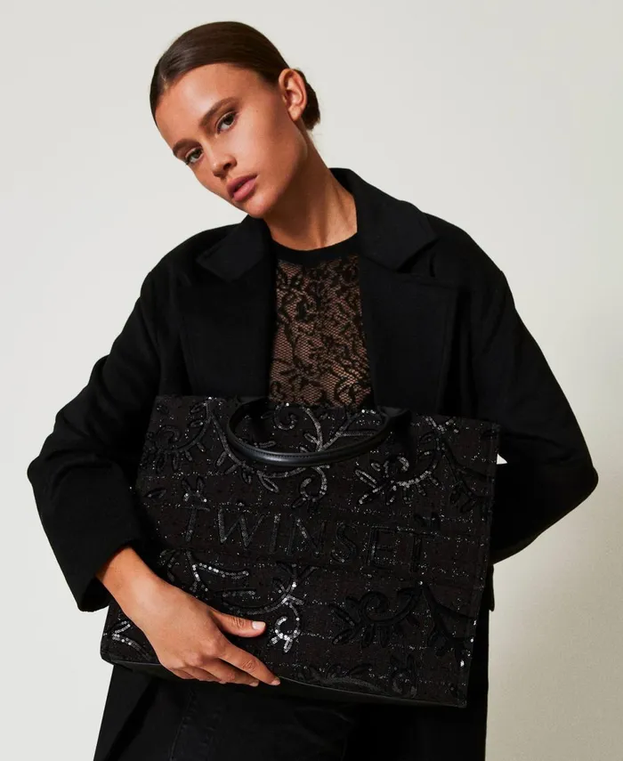 Twinset Victoria039 Shopper Bag With Embroidery And Logo Black Women Shopping Bags Twinset Victoria039 Shopper Bag With Embroidery And Logo Black Women Shopping Bags