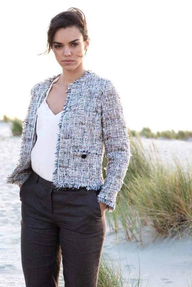 Van Laack Blazers Women Cropped Jacket With Fringed Details In Boucl Tweed Cotton Viscose Blend Van Laack Blazers Women Cropped Jacket With Fringed Details In Boucl Tweed Cotton Viscose Blend