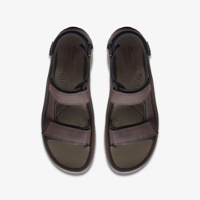 Wesley Bay Brown Men Clarks Sandals and Flip Flops