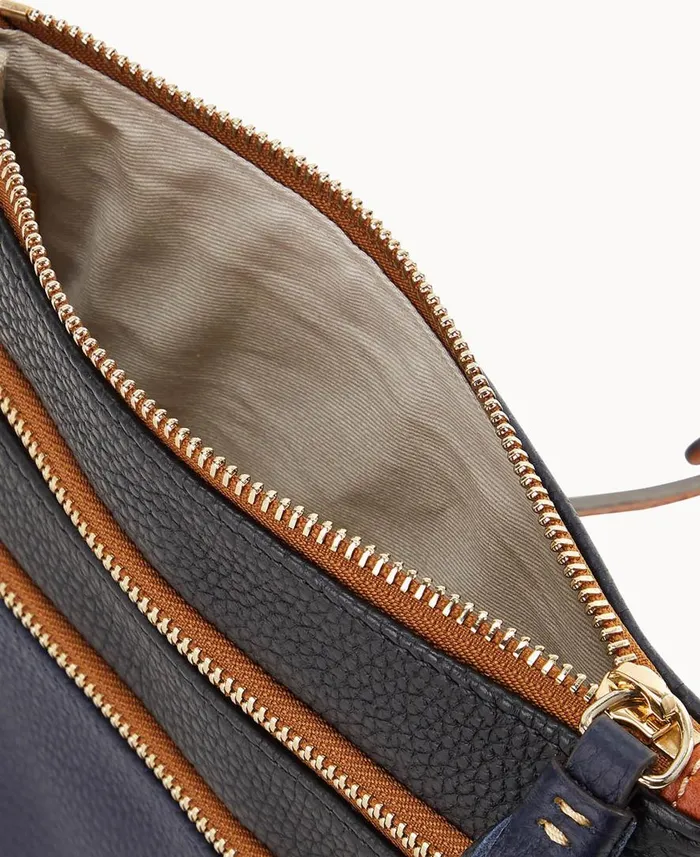 Woman Collegiate University Of Notre Dame Triple Zip Crossbody University Of Notre Dame Dooney and Bourke Crossbodies Woman Collegiate University Of Notre Dame Triple Zip Crossbody University Of Notre Dame Dooney and Bourke Crossbodies