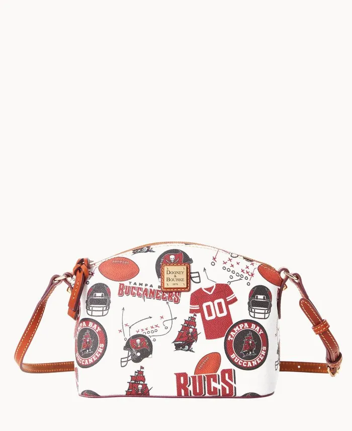 Woman NFL Buccaneers Suki Crossbody Buccaneers Dooney and Bourke Crossbodies