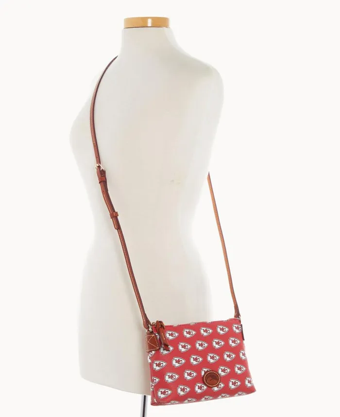 Woman NFL Chiefs Crossbody Pouchette Chiefs Dooney and Bourke Crossbodies Woman NFL Chiefs Crossbody Pouchette Chiefs Dooney and Bourke Crossbodies