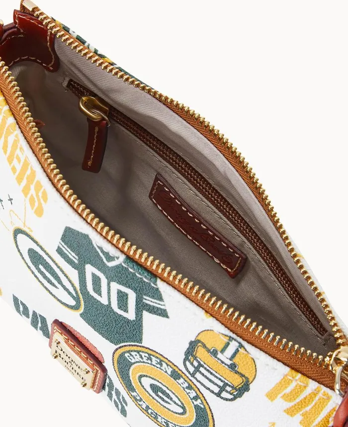 Woman NFL Packers Crossbody Pouchette Packers Dooney and Bourke Crossbodies Woman NFL Packers Crossbody Pouchette Packers Dooney and Bourke Crossbodies