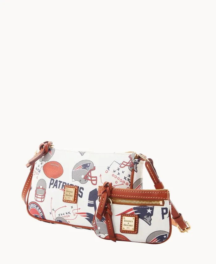 Woman NFL Patriots Lexi Crossbody Sm Coin Case Patriots Dooney and Bourke Crossbodies Woman NFL Patriots Lexi Crossbody Sm Coin Case Patriots Dooney and Bourke Crossbodies