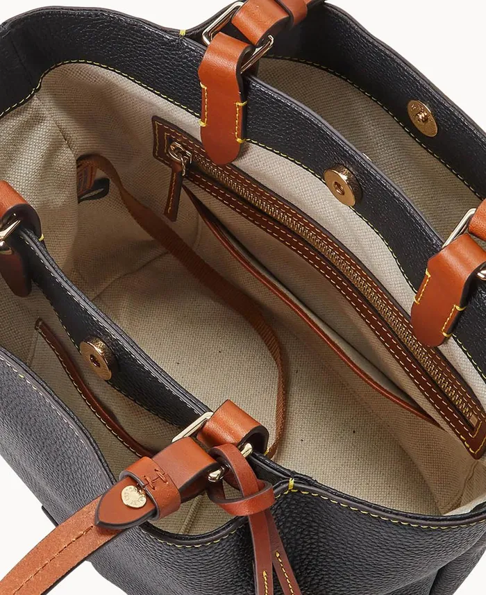 Woman Pebble Grain Small Flynn Black Dooney and Bourke Shoulder Bags Woman Pebble Grain Small Flynn Black Dooney and Bourke Shoulder Bags