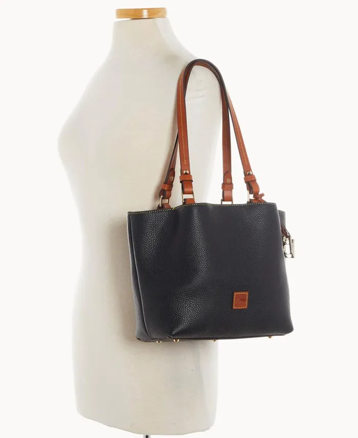 Woman Pebble Grain Small Flynn Black Dooney and Bourke Shoulder Bags Woman Pebble Grain Small Flynn Black Dooney and Bourke Shoulder Bags