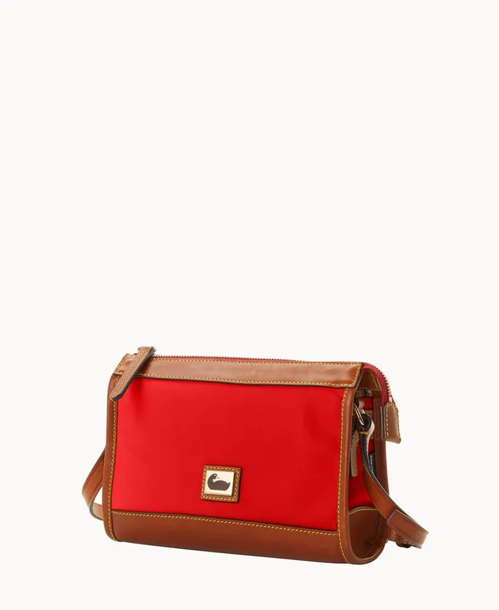 Woman Wayfarer Zip Crossbody Red Dooney and Bourke Crossbodies Woman Wayfarer Zip Crossbody Red Dooney and Bourke Crossbodies