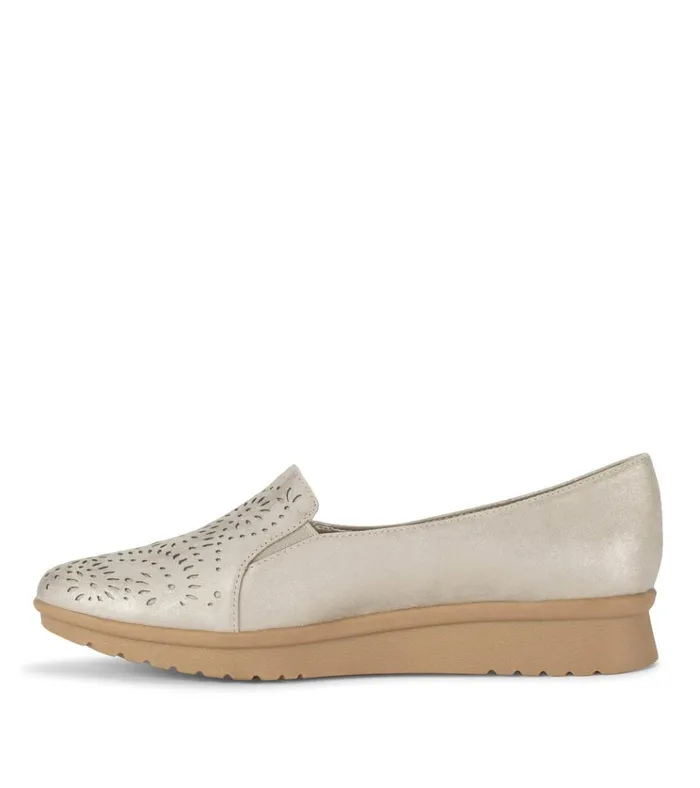 Women Amry Slip On Loafer Champagne Baretraps Flats and Loafers